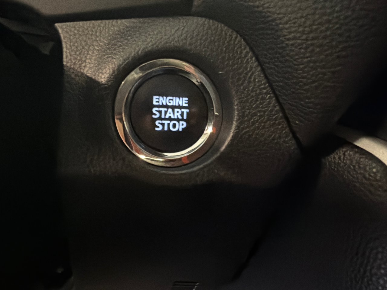 2023 Toyota RAV4 XLE AWD *BAS KILOMÉTRAGE*-26