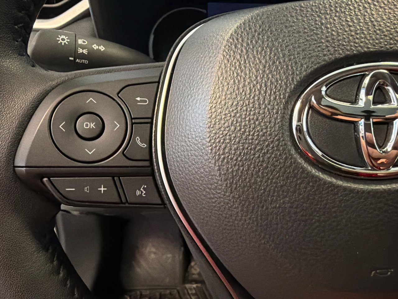 2025 Toyota RAV4 XLE *BAS KILOMÉTRAGE*-28