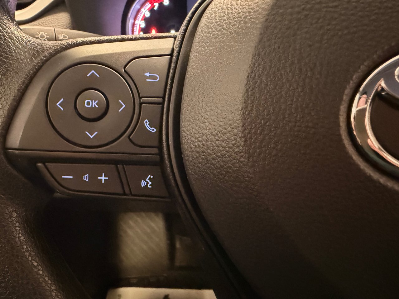 2025 Toyota RAV4 LE AWD *TRÈS BEAU VÉHICULE*-32