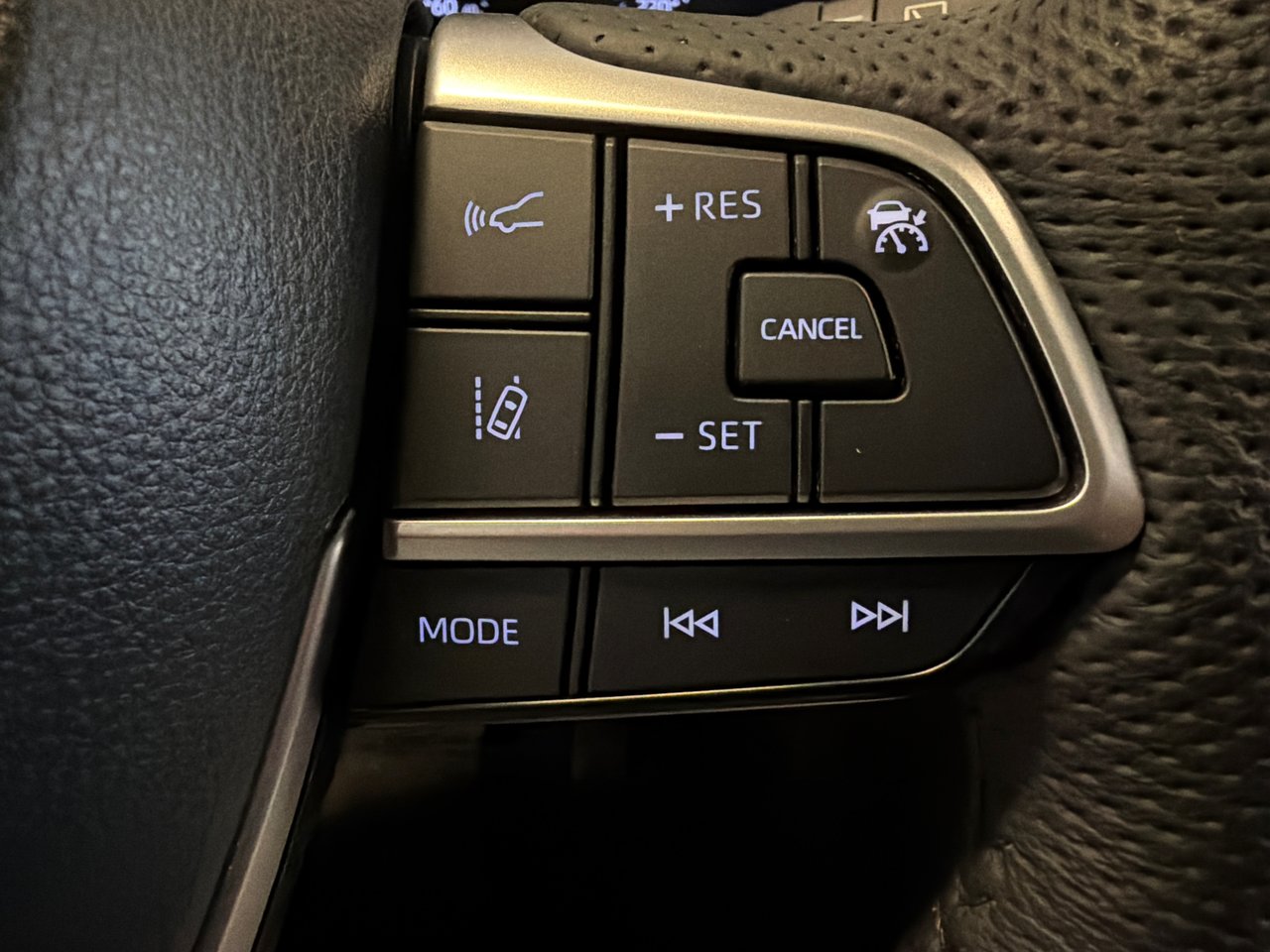 2025 Toyota Sienna XLE FWD *DÉMO +BAS KILOMÉTRAGE*-36