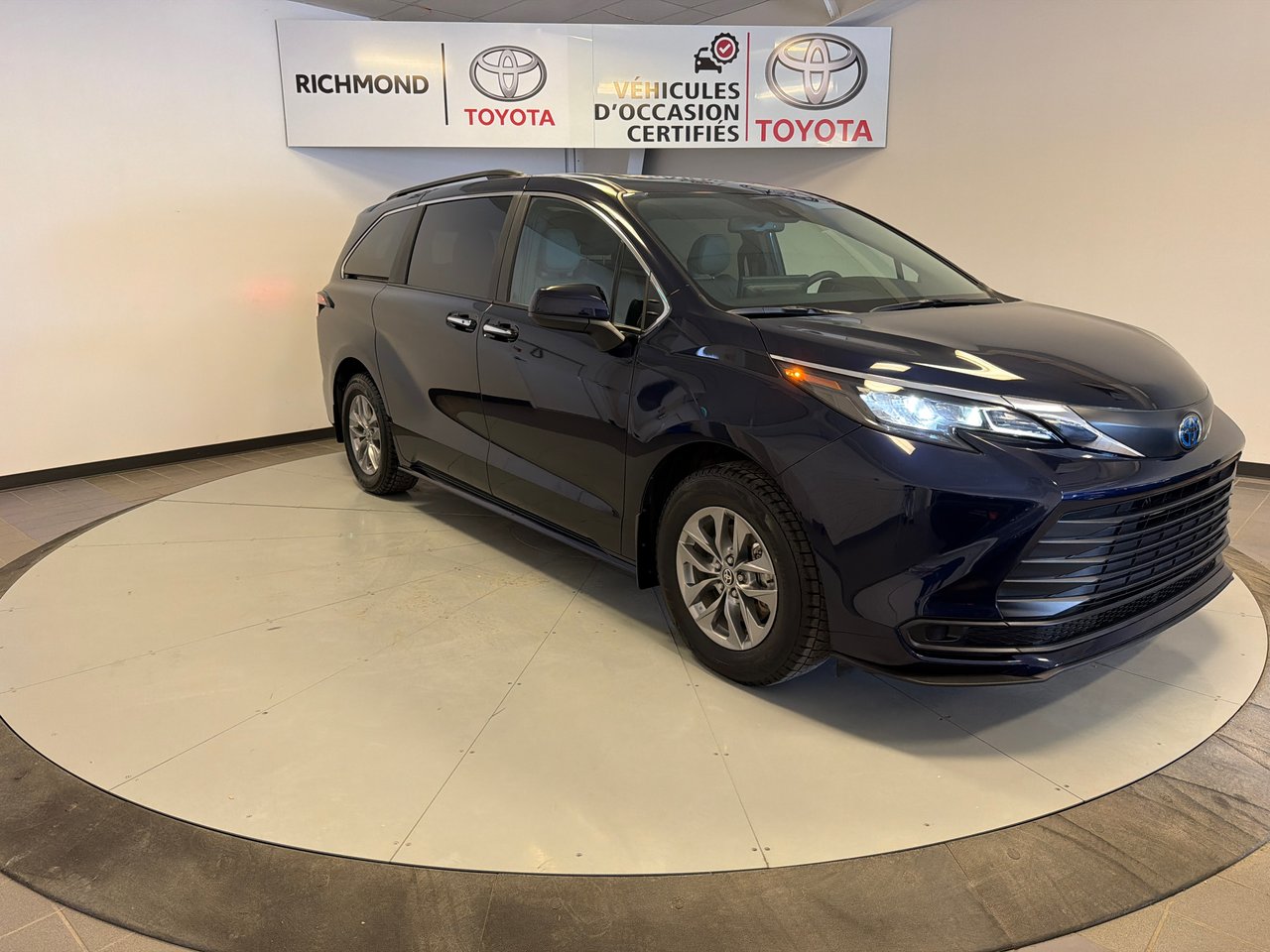 2025 Toyota Sienna XLE FWD *DÉMO +BAS KILOMÉTRAGE*-16