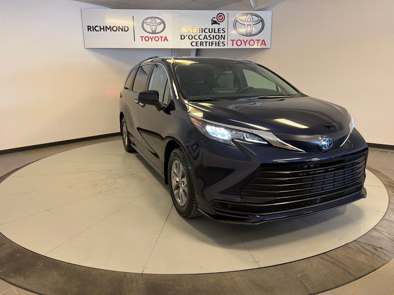 2025 Toyota Sienna XLE FWD *DÉMO +BAS KILOMÉTRAGE*-17