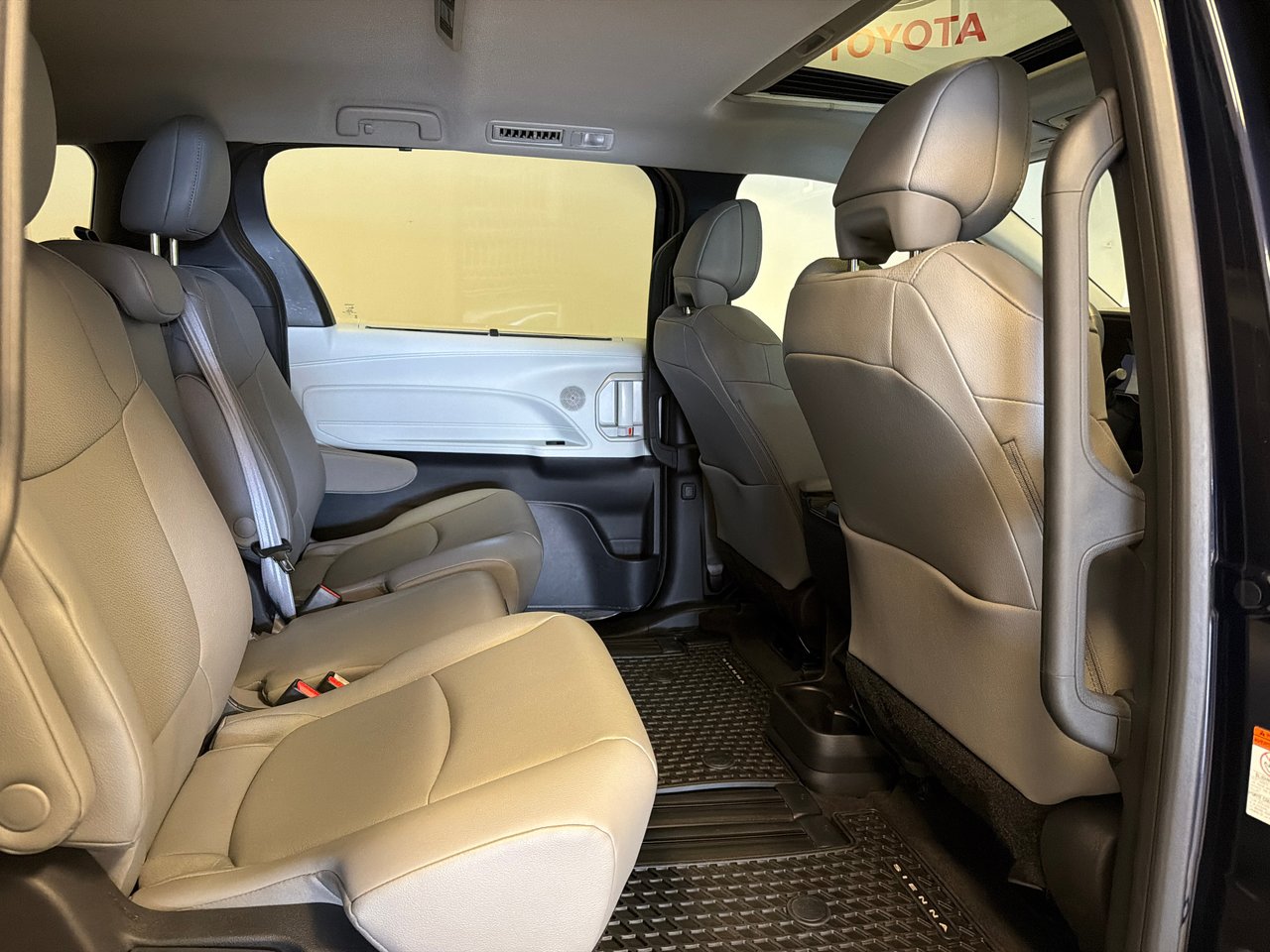 2025 Toyota Sienna XLE FWD *DÉMO +BAS KILOMÉTRAGE*-25