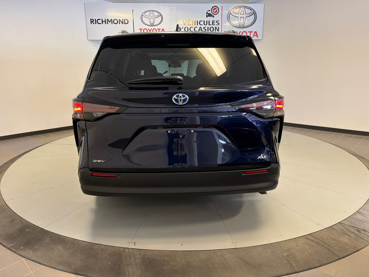 2025 Toyota Sienna XLE FWD *DÉMO +BAS KILOMÉTRAGE*-13
