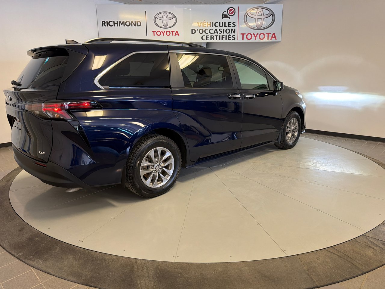 2025 Toyota Sienna XLE FWD *DÉMO +BAS KILOMÉTRAGE*-14