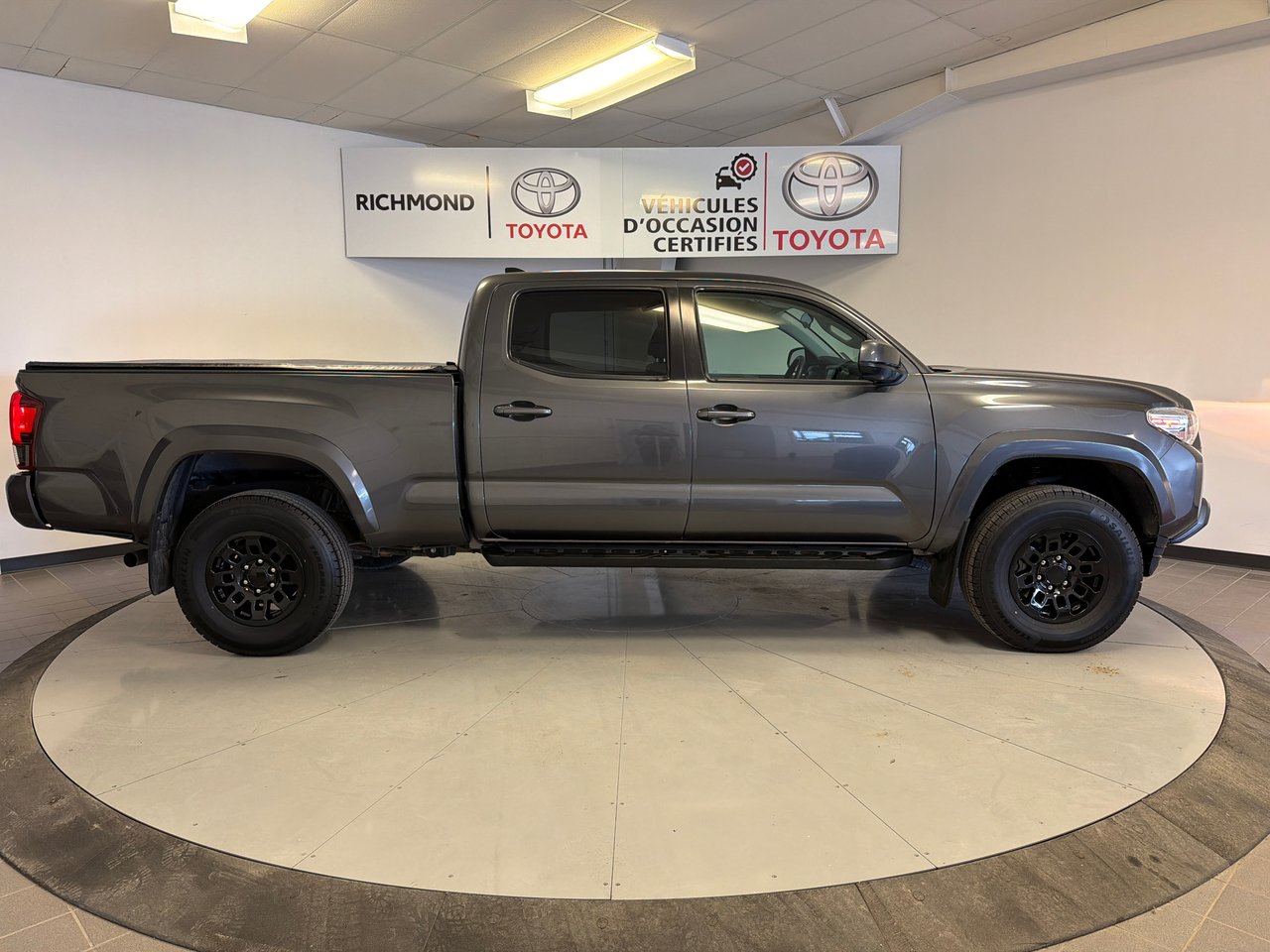 2021 Toyota Tacoma DOUBLE CAB 6A-12