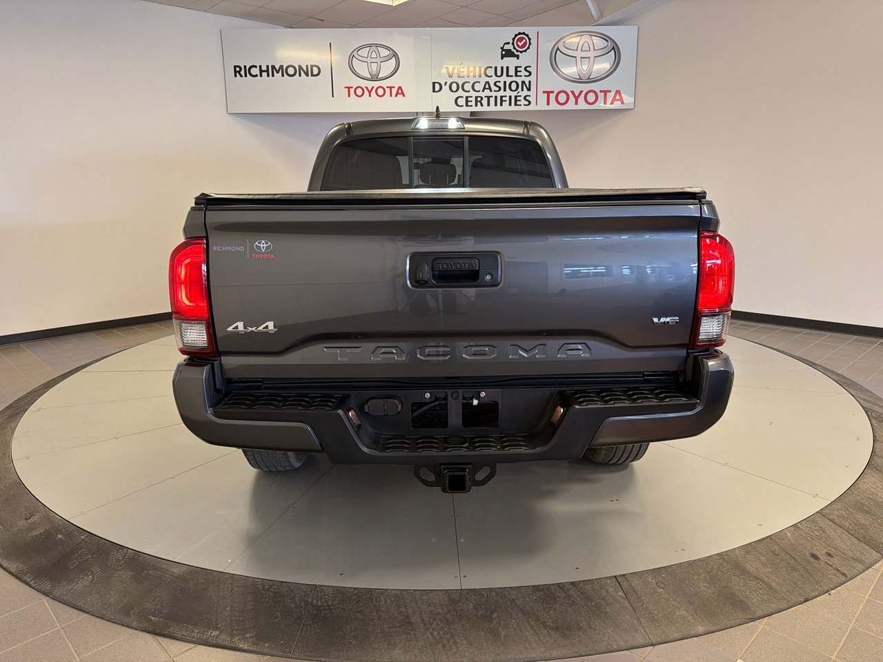 2021 Toyota Tacoma DOUBLE CAB 6A-10