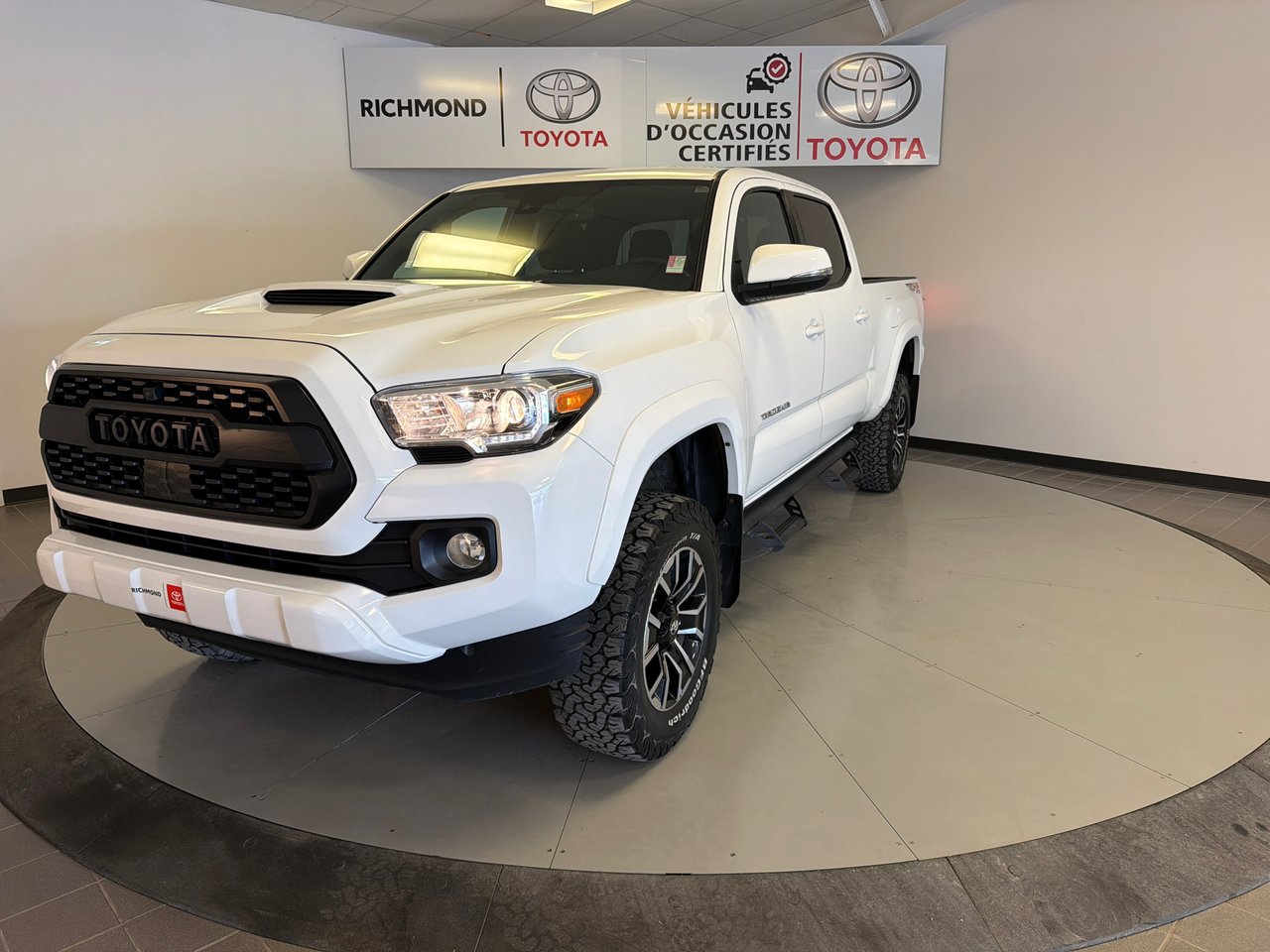 Toyota Tacoma TRD SPORT *TRÈS BEAU CAMION + BODY LIFT TOYOTA* 2023-26