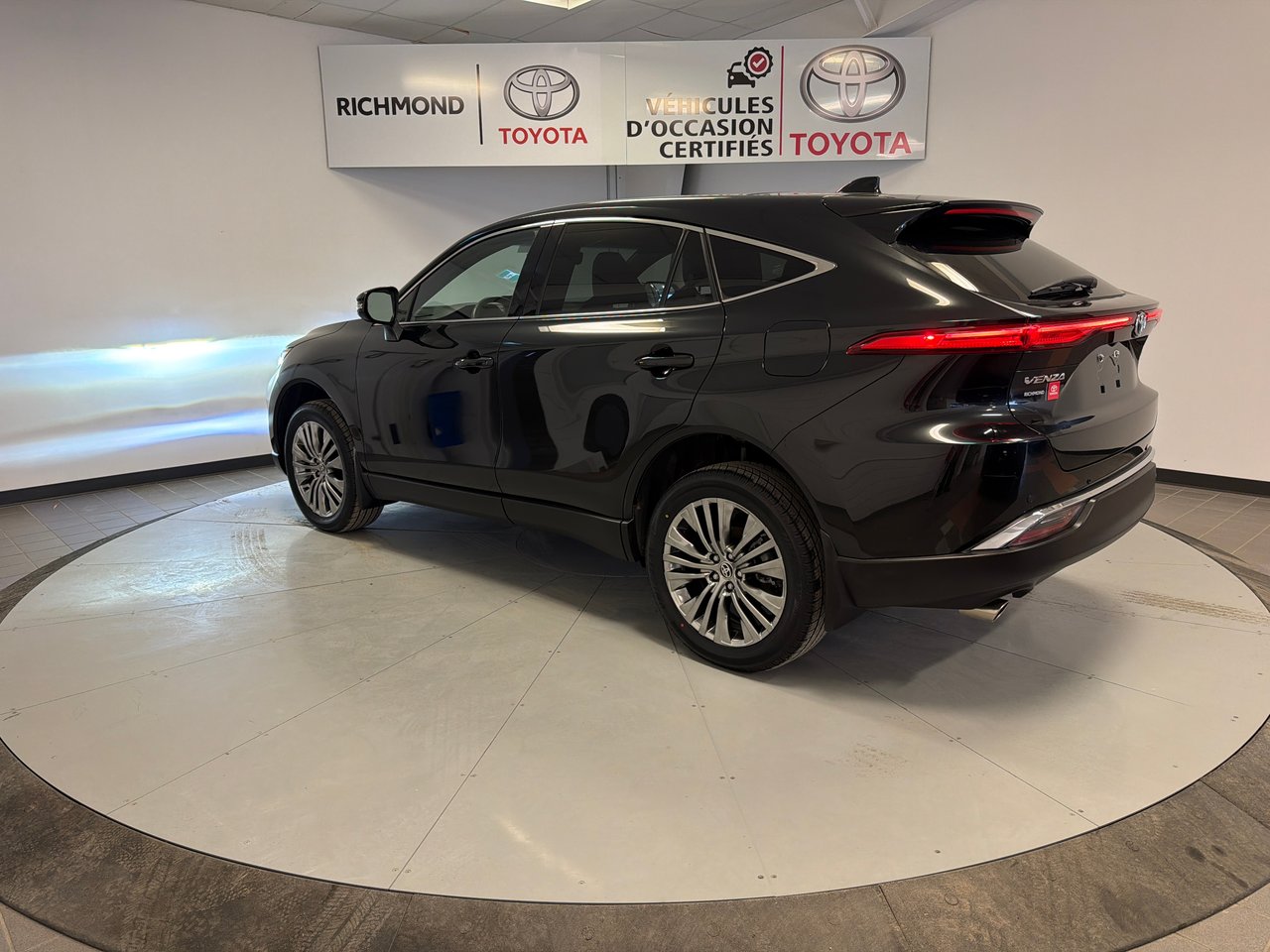 2024 Toyota Venza Hybrid LIMITED-4