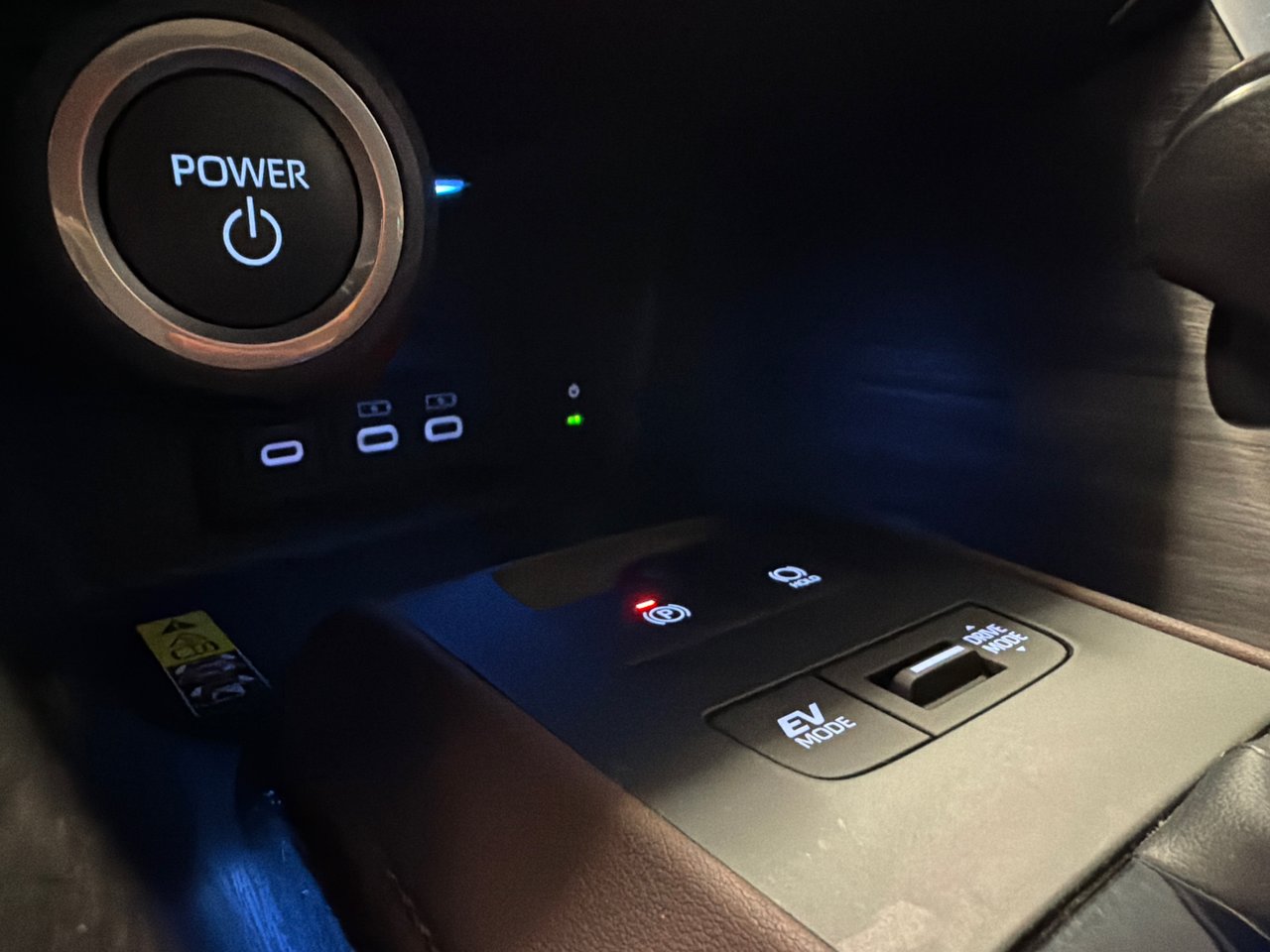 2024 Toyota Venza Hybrid LIMITED-27