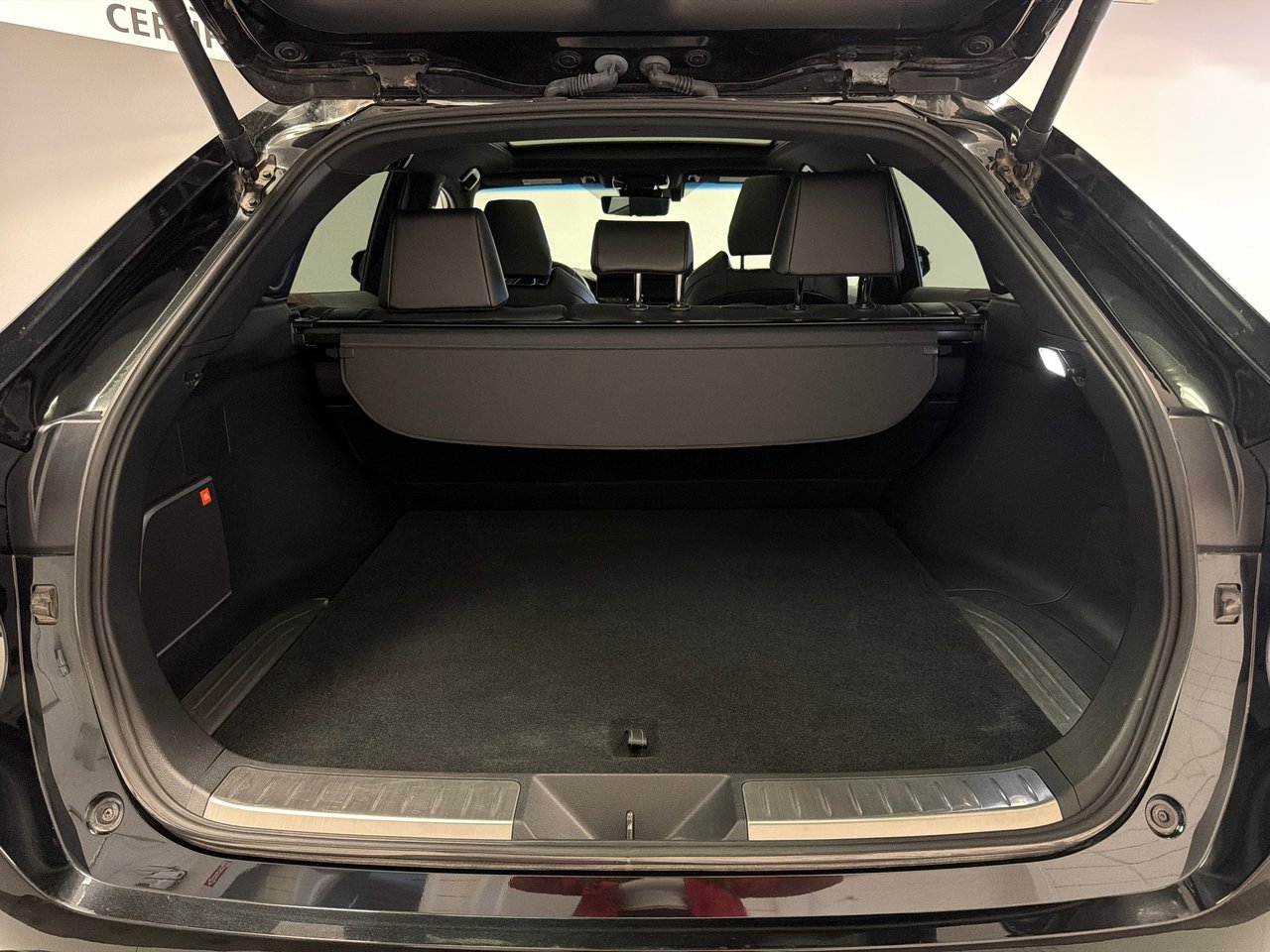 2024 Toyota Venza Hybrid LIMITED-34