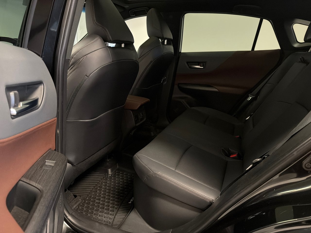 2024 Toyota Venza Hybrid LIMITED-14