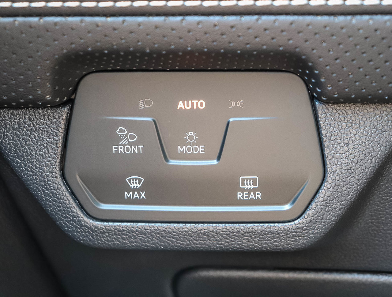 2024 Volkswagen Atlas Cross Sport Highline | No Accidents | Black Alloy Package