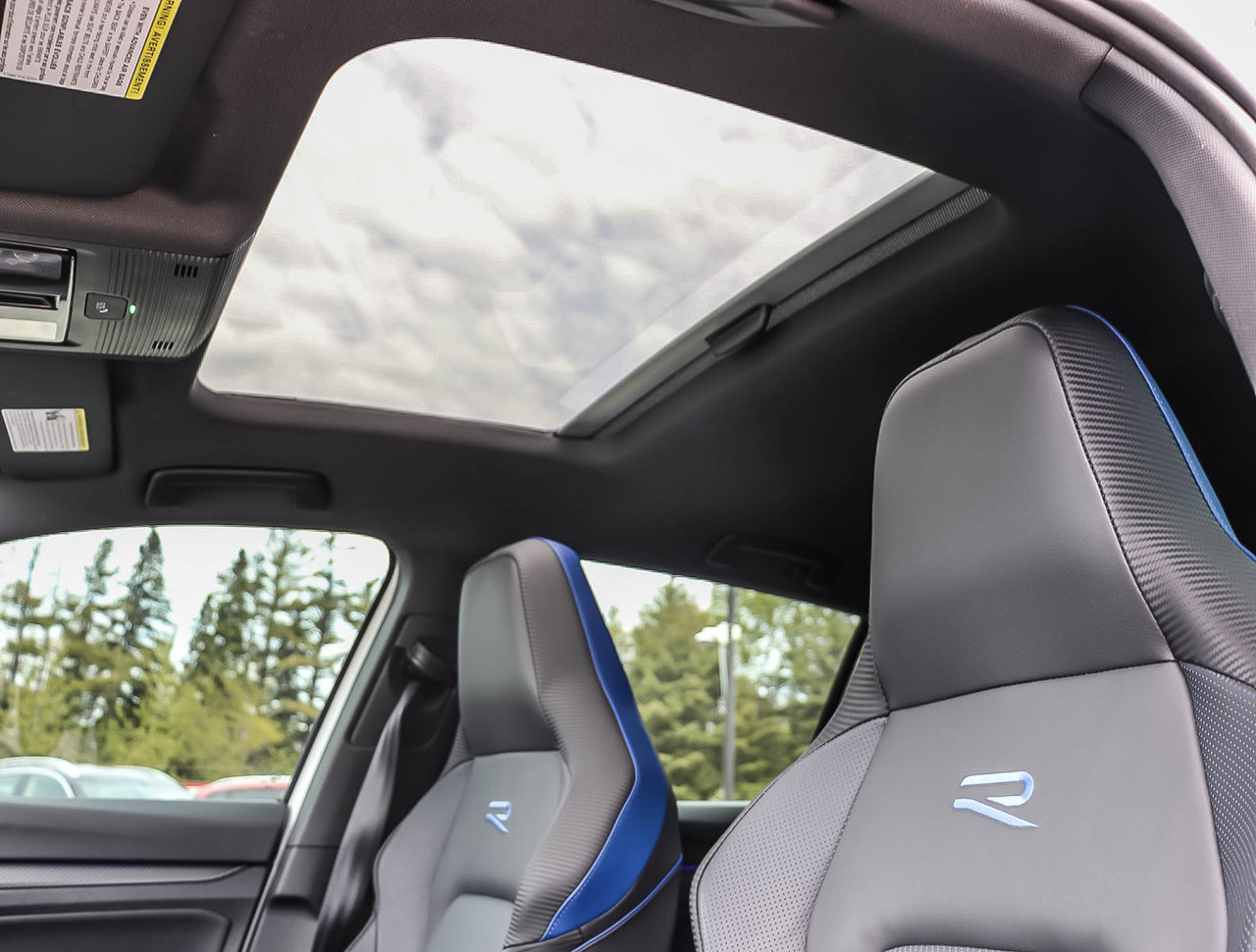 Volkswagen Golf R Base 2024