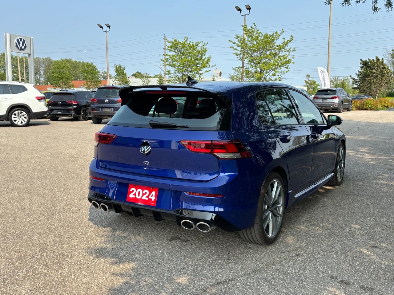 Volkswagen Golf R Base | Manual 2024