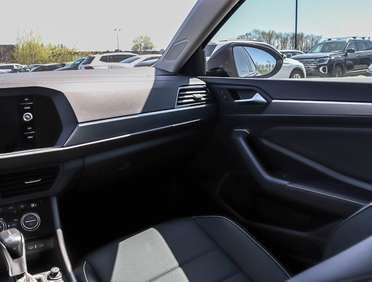 Volkswagen Jetta Comfortline 2024