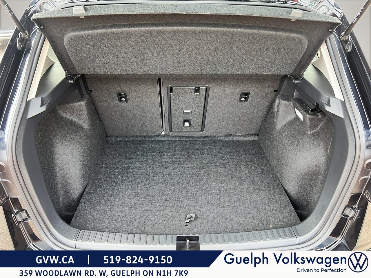 2024 Volkswagen Taos Comfortline Black Edition