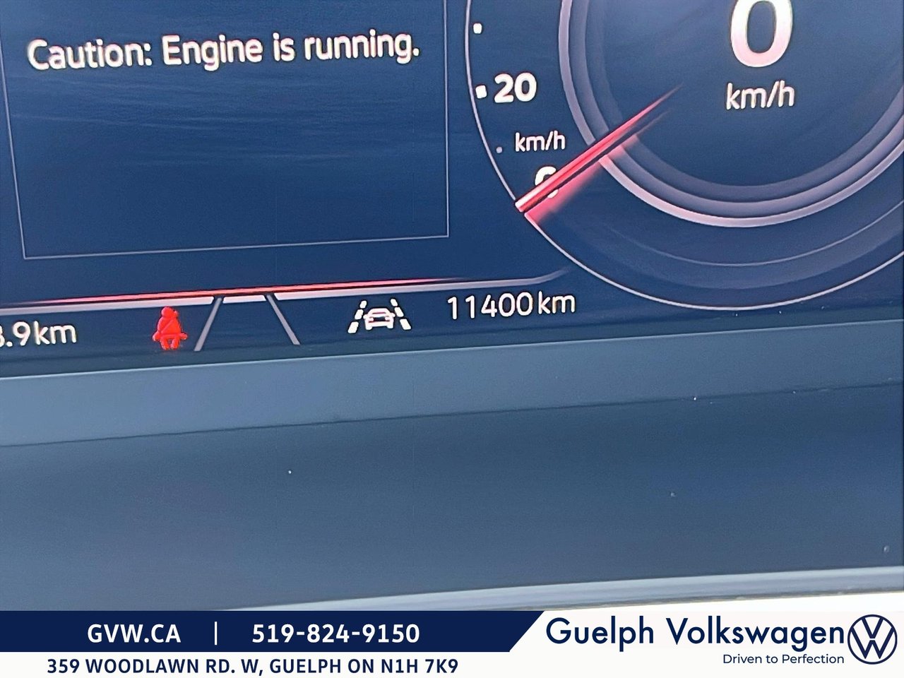 Volkswagen Tiguan Comfortline R-Line Black Edition | One Owner | No Accidents 2024