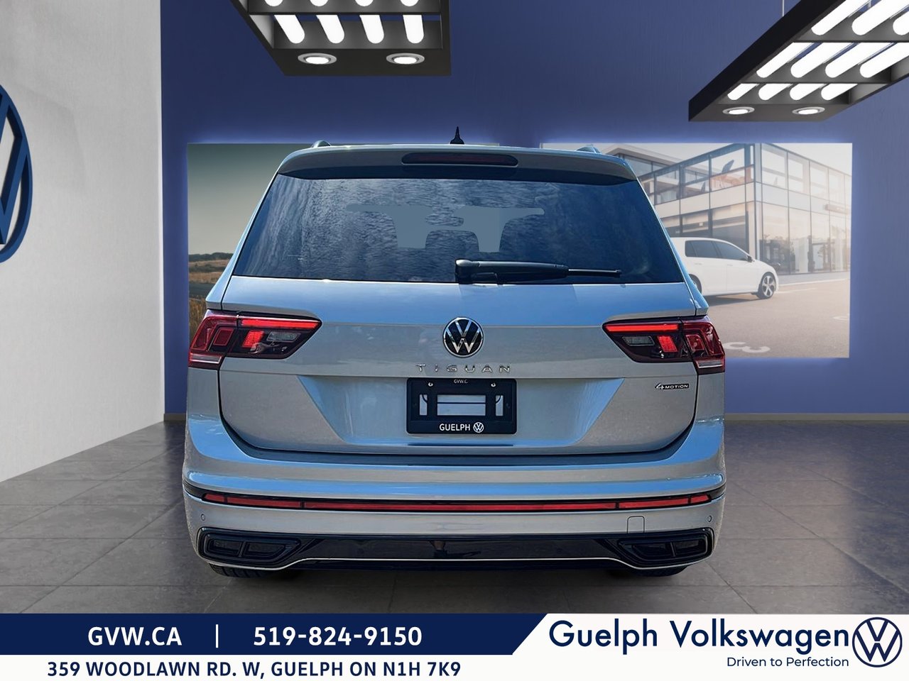 Volkswagen Tiguan Comfortline R-Line Black Edition | One Owner | No Accidents 2024