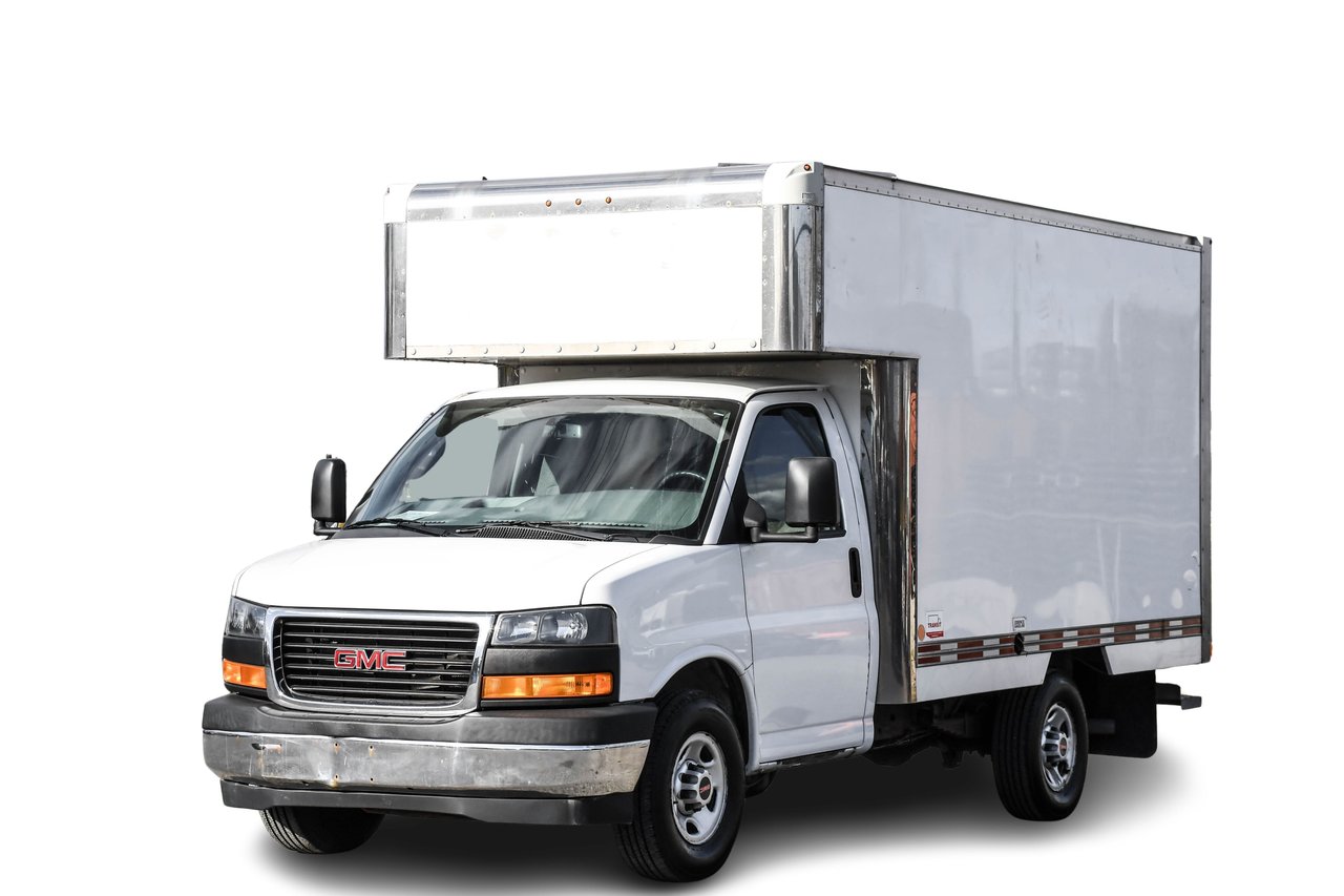 White (BLANC SOM) 2018 GMC Savana Chassis Van Rear-Wheel Drive Automatic