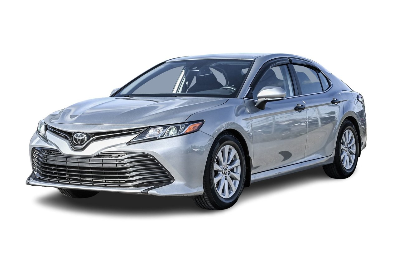 Gray 2019 Toyota Camry Sedan Front-Wheel Drive Automatic