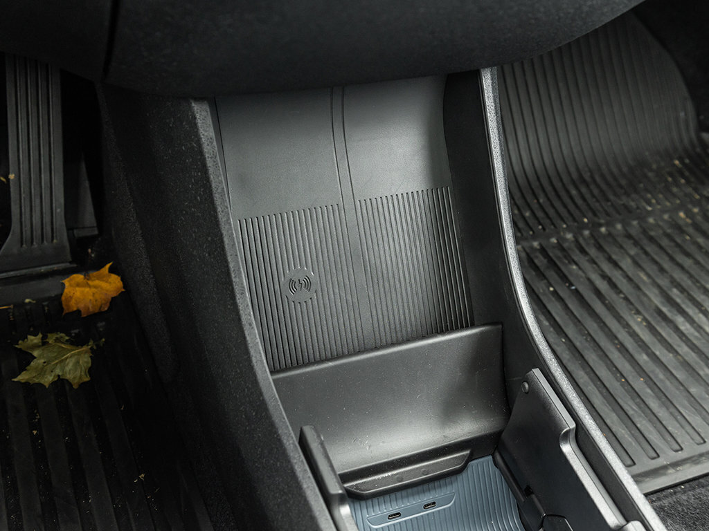 2025 Volvo EX30 Ultra-16