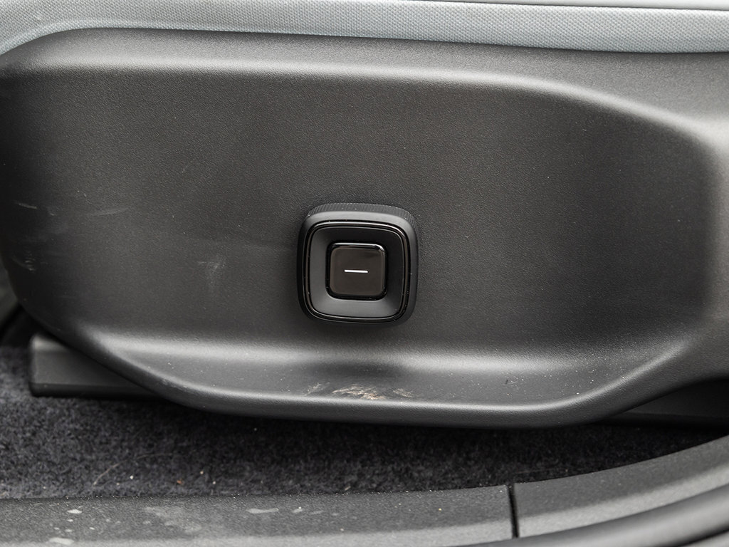 2025 Volvo EX30 Ultra-7