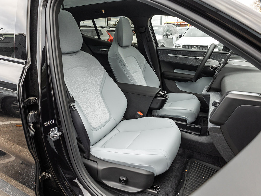 2025 Volvo EX30 Ultra-20