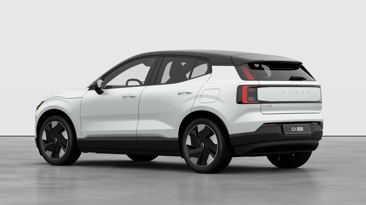 2026 Volvo EX30 Plus-1