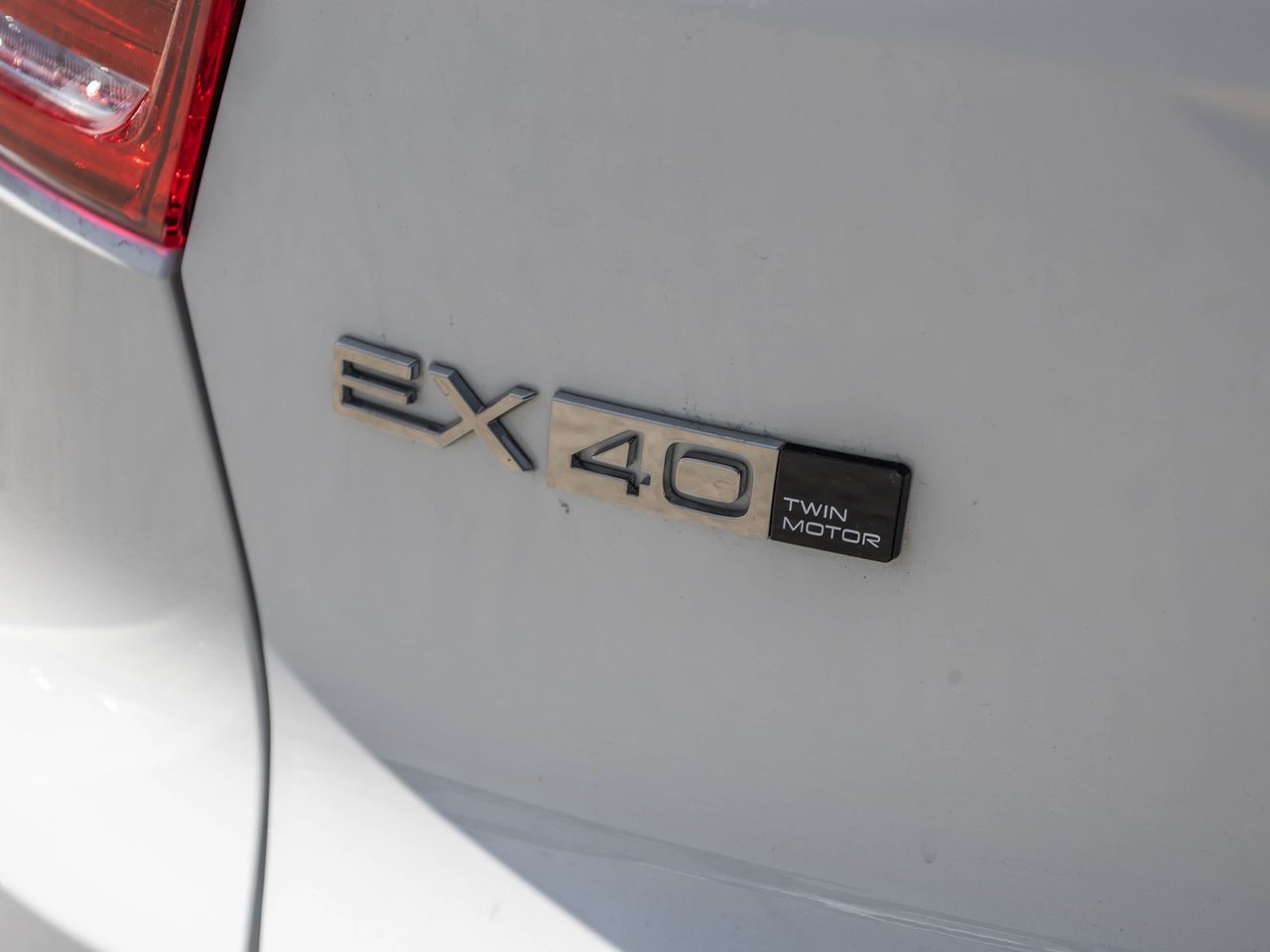 2025 Volvo EX40 Ultra-6