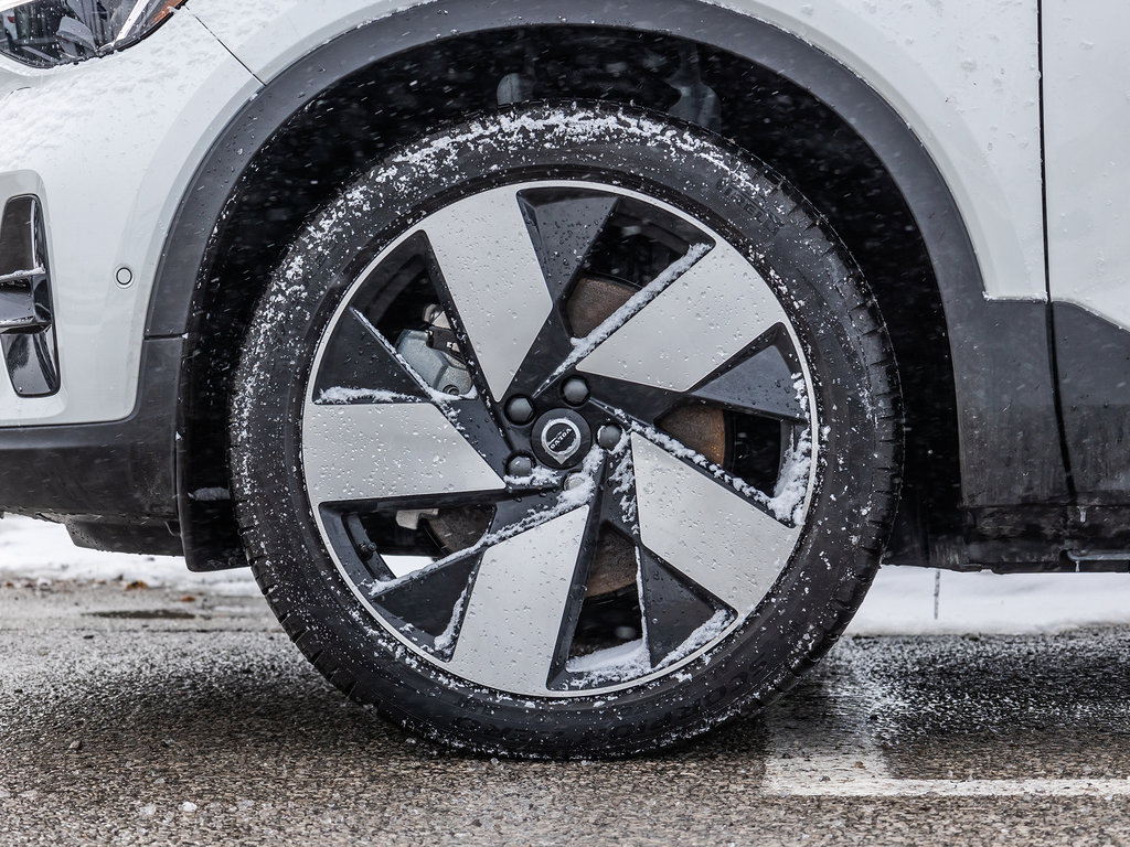 2025 Volvo EX40 Ultra-4