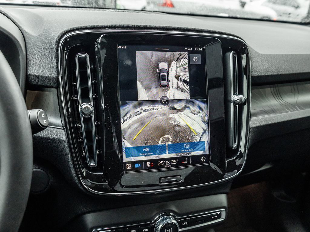 2025 Volvo EX40 Ultra-13