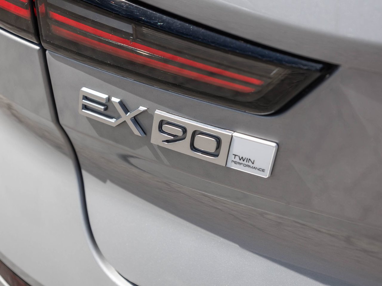 2025 Volvo EX90 Ultra-6