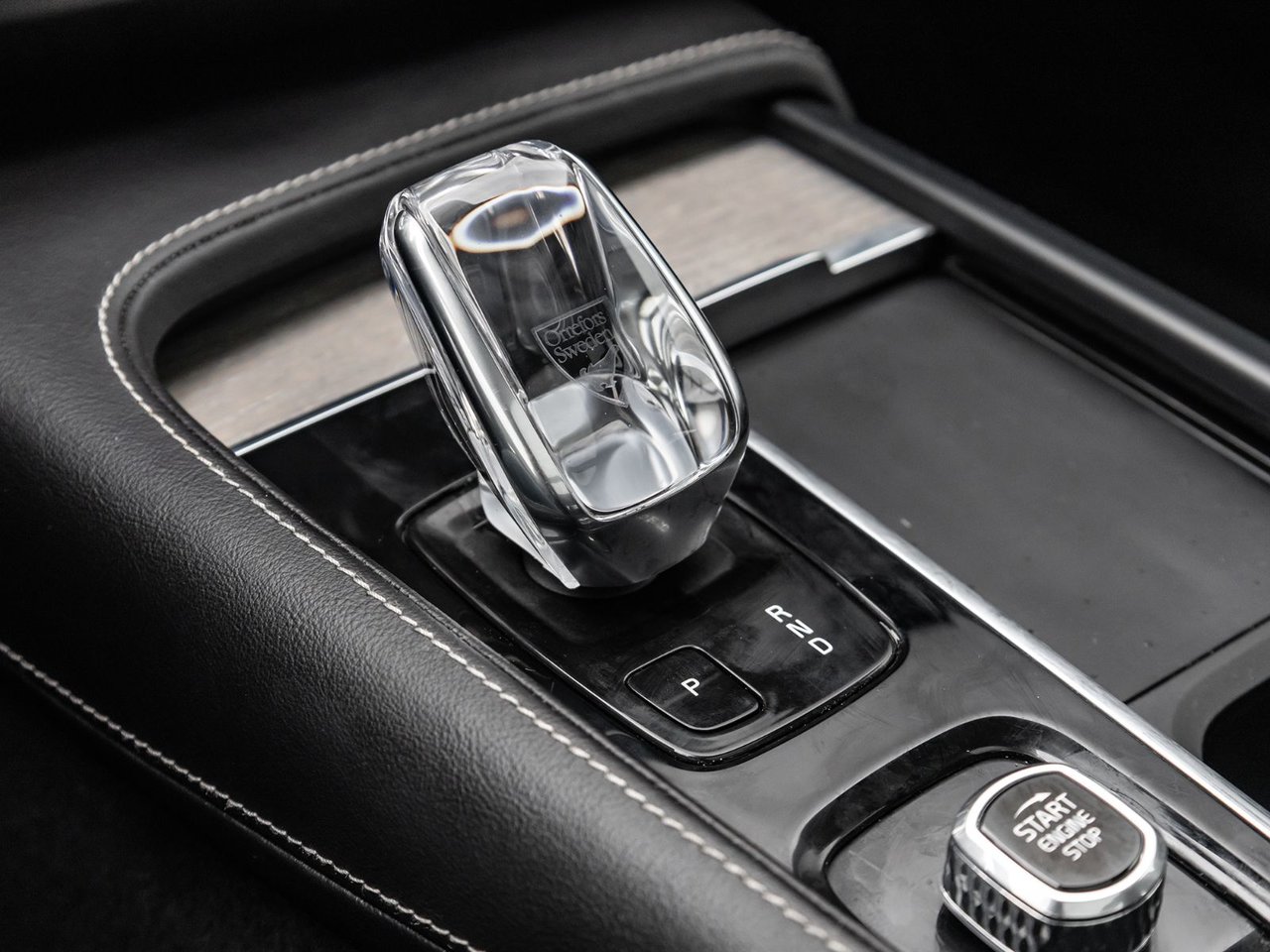2022 Volvo S90 Inscription-19