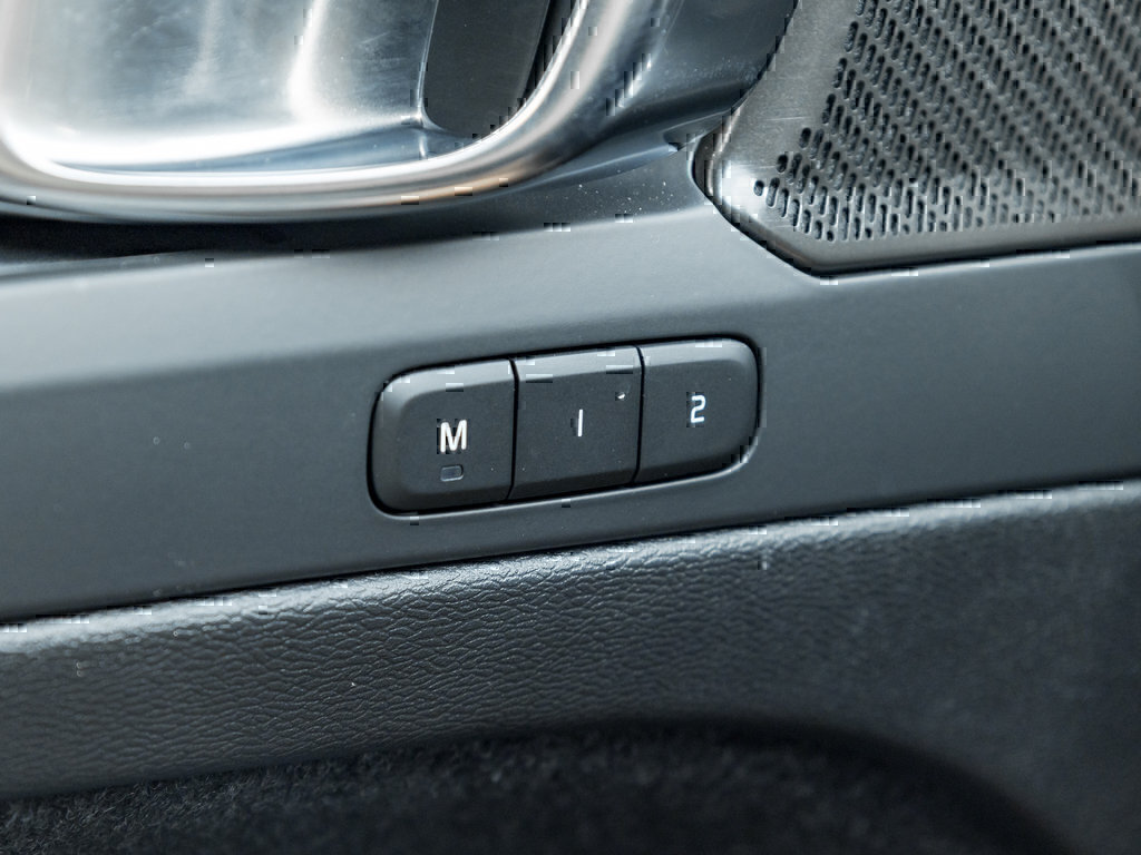 2024 Volvo XC40 Recharge Pure Electric Ultimate-15