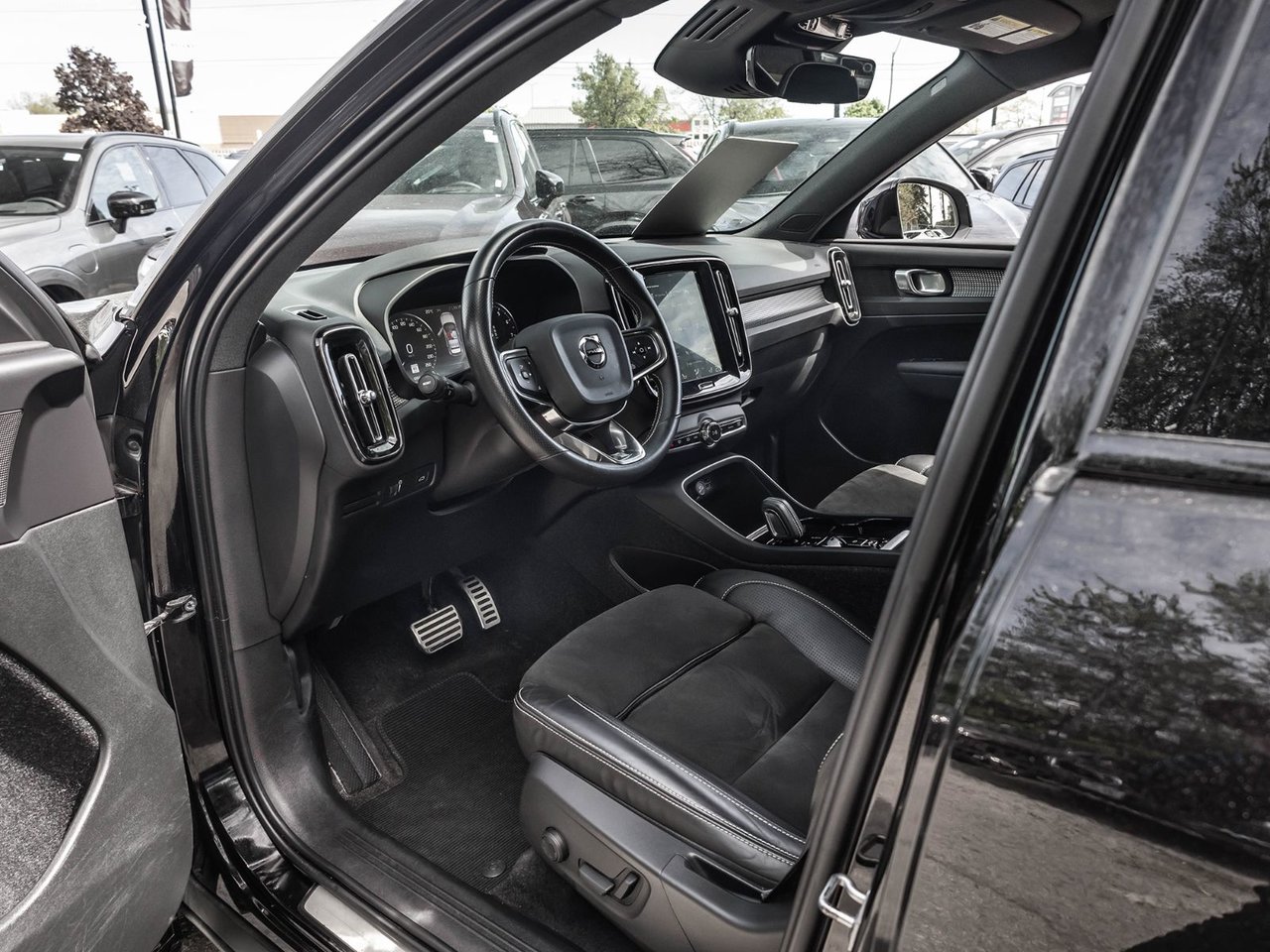 2020 Volvo XC40 R-Design-7
