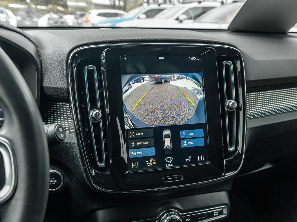 2022 Volvo XC40 R-Design-11