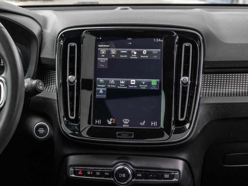 2022 Volvo XC40 R-Design-25