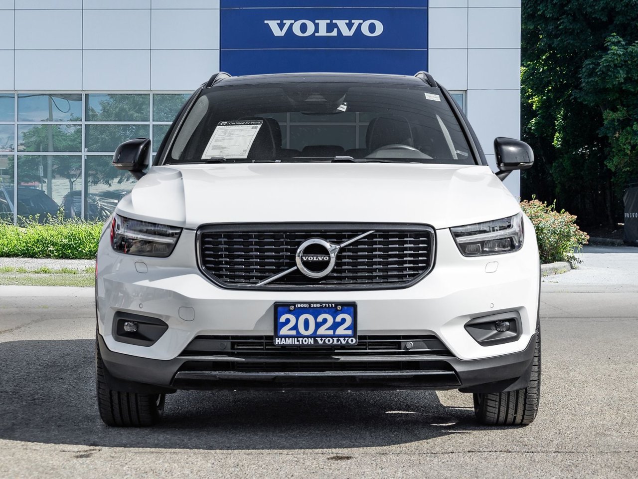 2022 Volvo XC40 R-Design-1