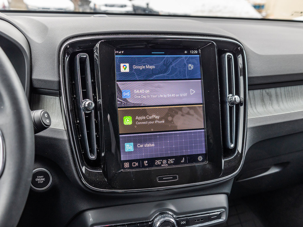 2025 Volvo XC40 Core Bright Theme-12