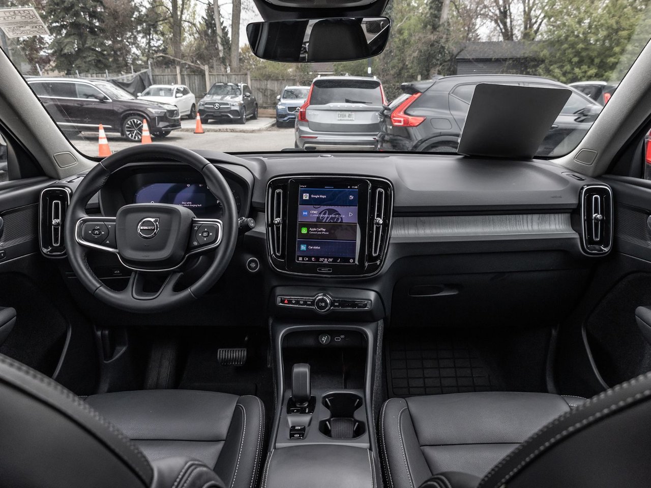 2025 Volvo XC40 Core Bright Theme-21