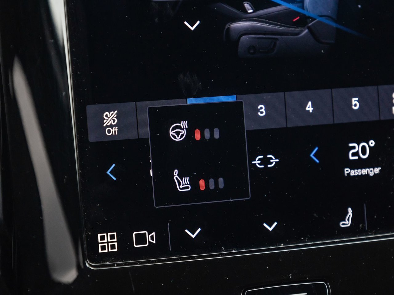 2025 Volvo XC40 Core Bright Theme-19