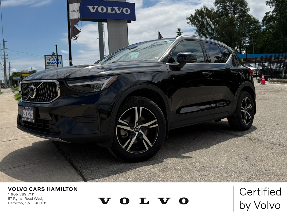 2025 Volvo XC40 B5 Core Bright Theme AWD