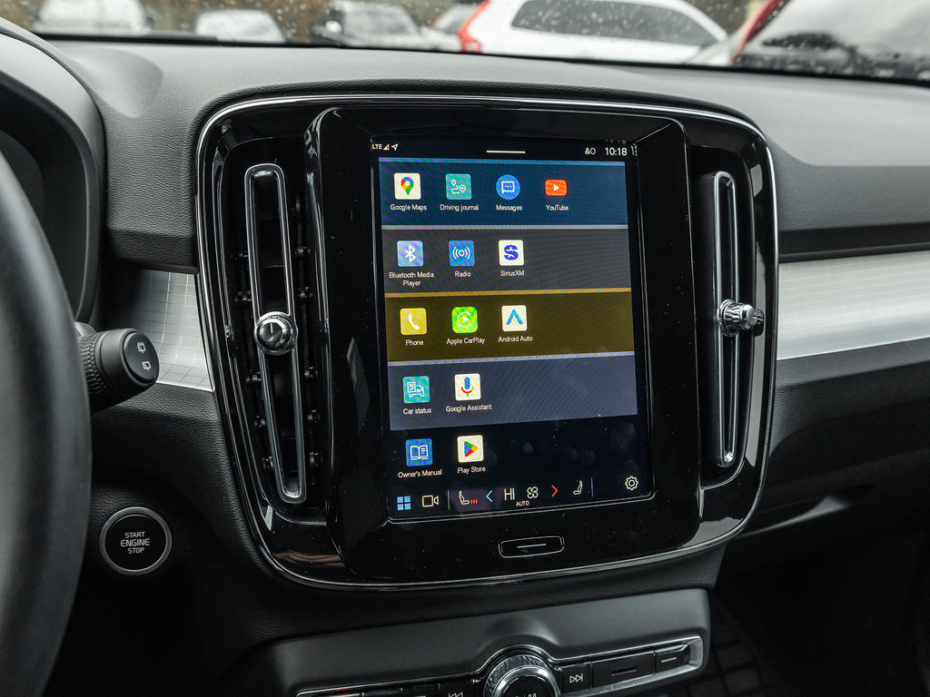 2025 Volvo XC40 Core Bright Theme-18