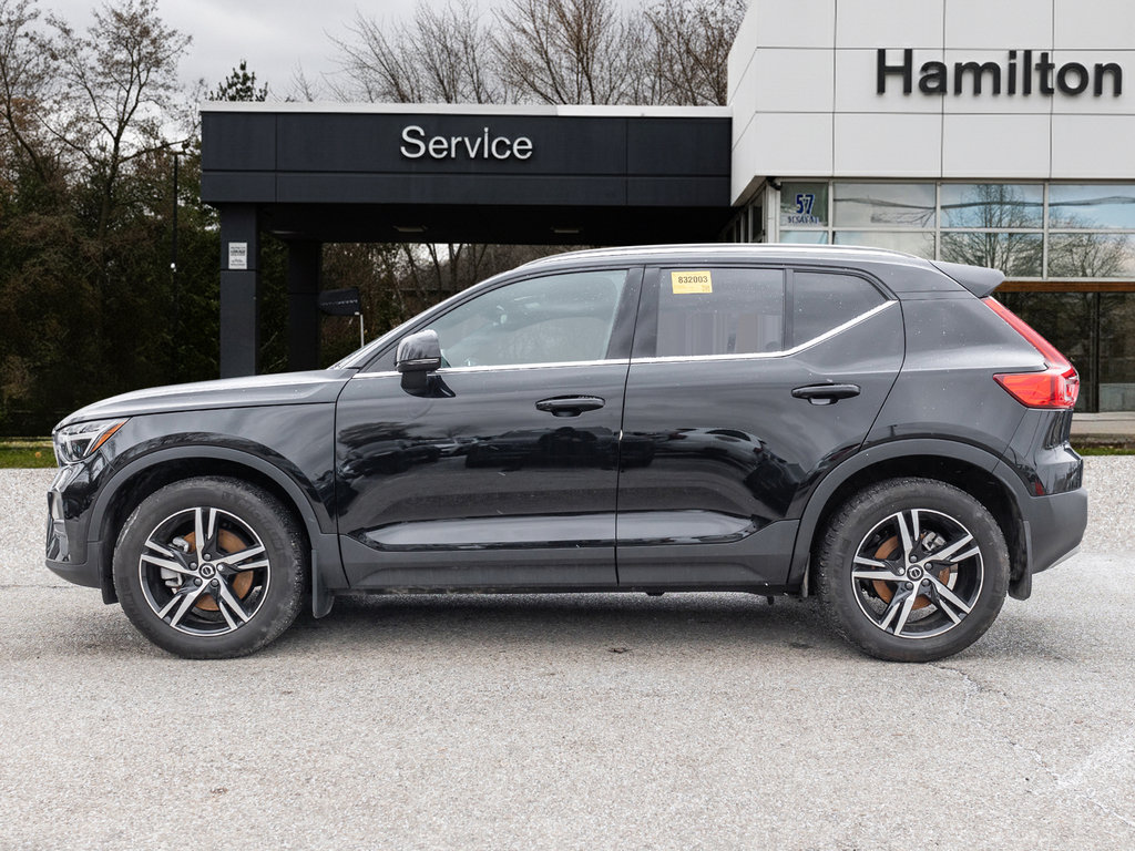 2025 Volvo XC40 Core Bright Theme-2