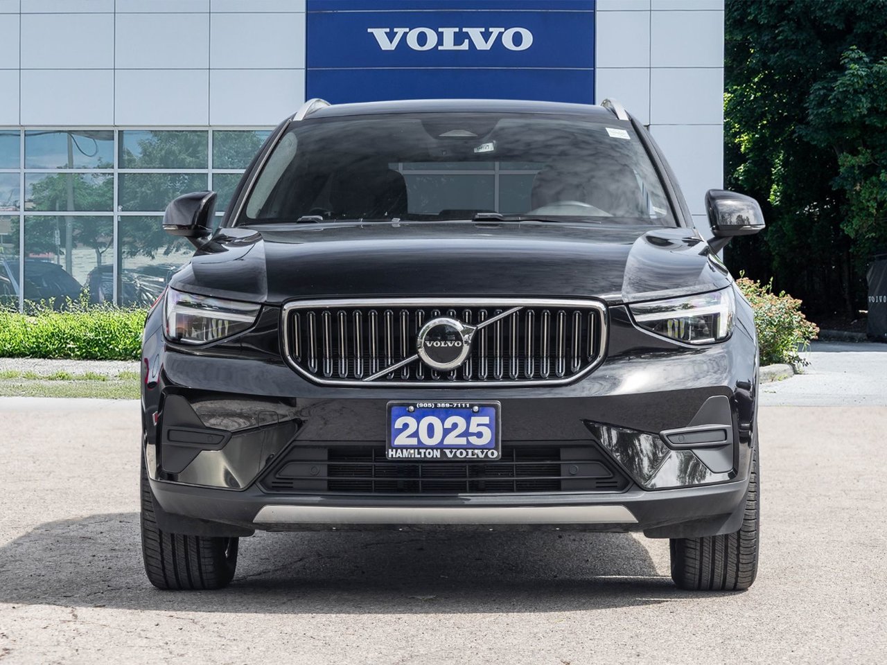 2025 Volvo XC40 Core Bright Theme-1