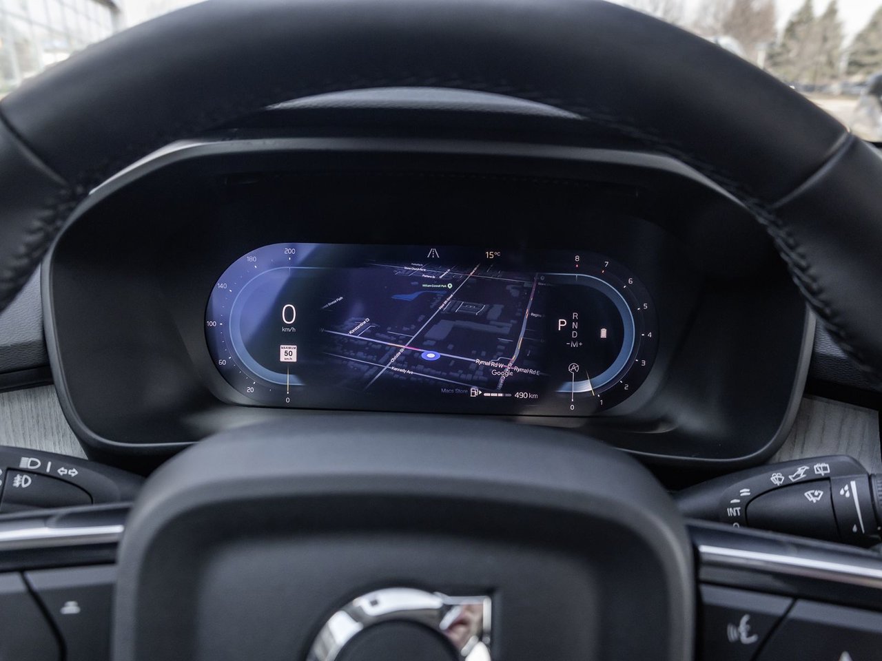 2025 Volvo XC40 Plus Dark Theme-11