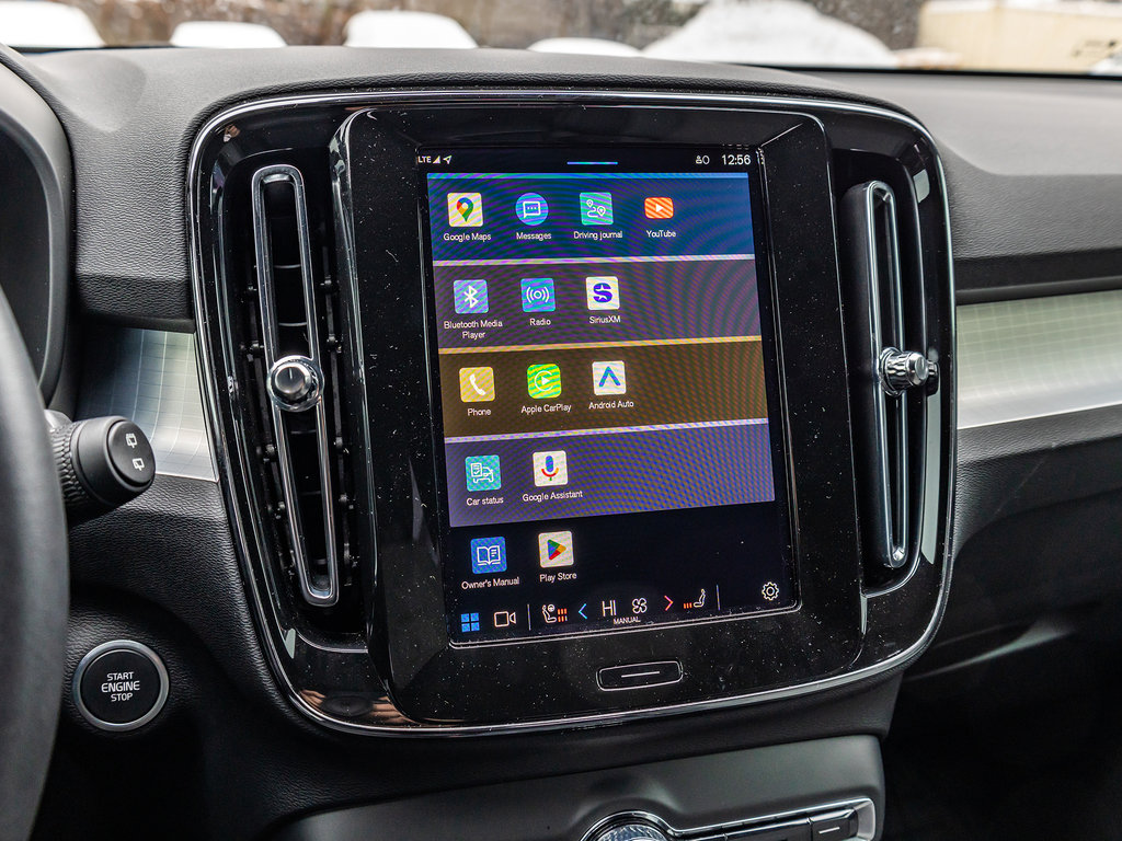 2025 Volvo XC40 Core Bright Theme-18