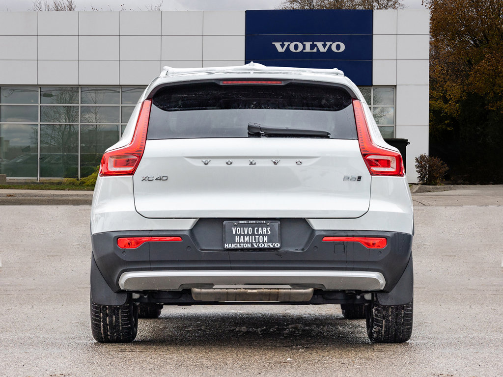 2025 Volvo XC40 Core Bright Theme-5