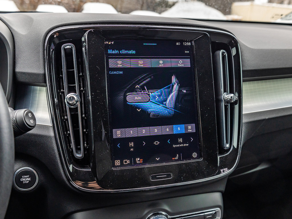 2025 Volvo XC40 Core Bright Theme-19